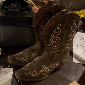 Ariat Dark Brown Cowboy Boots with Cream Embroidery